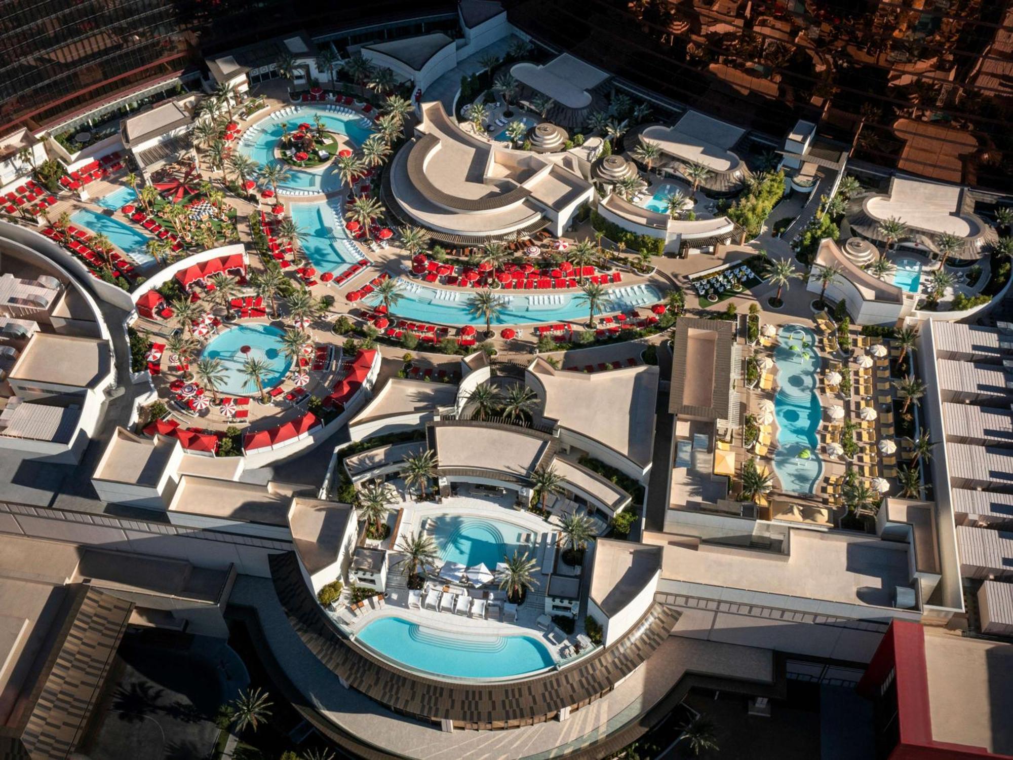 Las Vegas Hilton At Resorts World Luaran gambar Aerial view of the resort